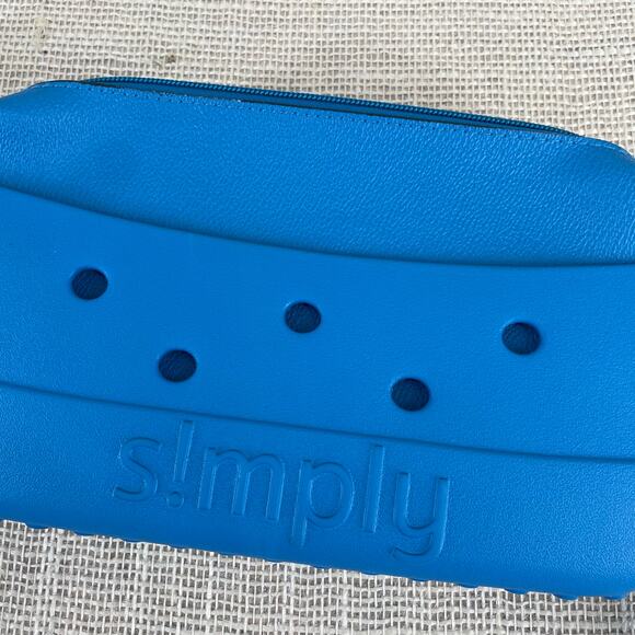 Simply Southern Crossbody, small purse, wrist strap, Beach Bright Blue - Picture 4 of 9